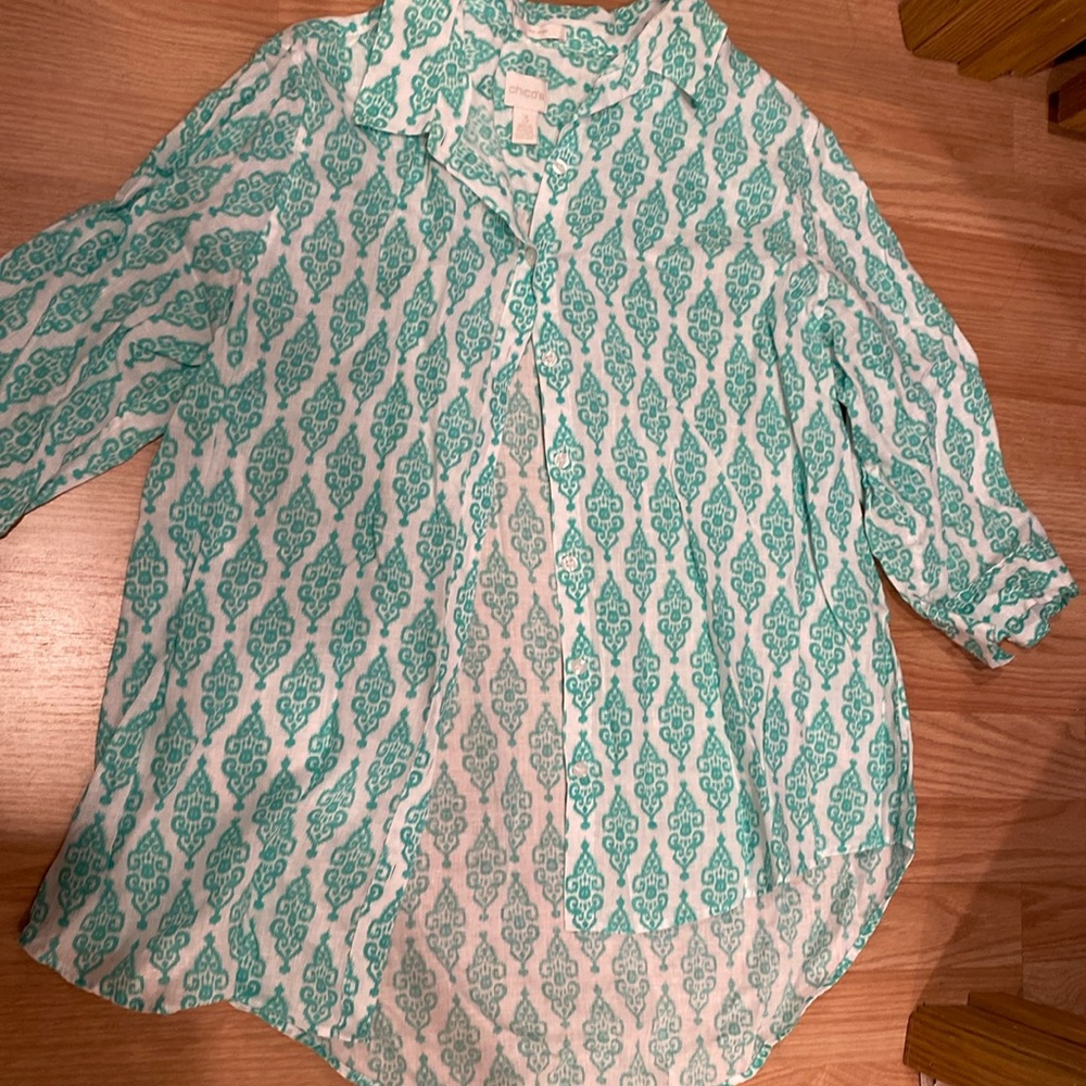 Preowned women’s Chicos linen blouse Excellent
